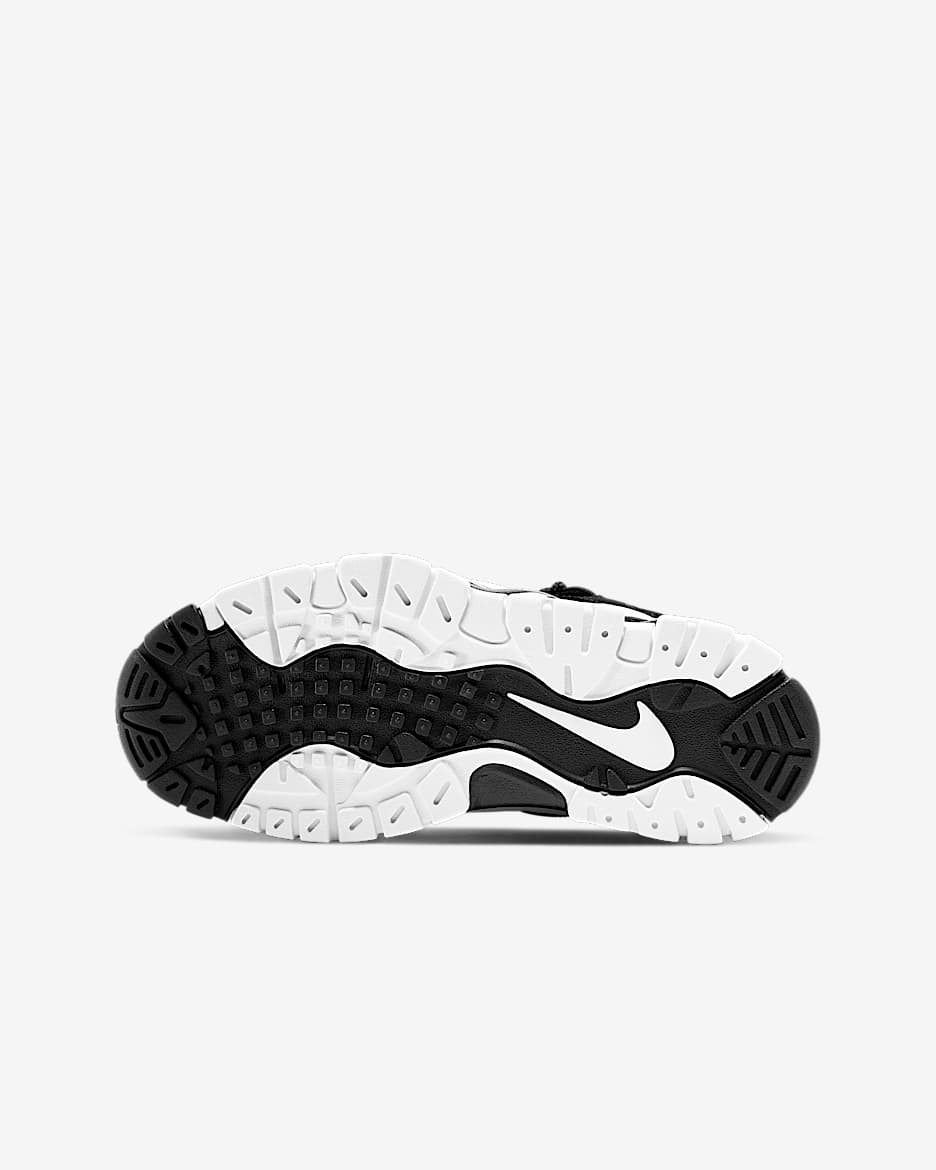 Nike barrage black and white hot sale